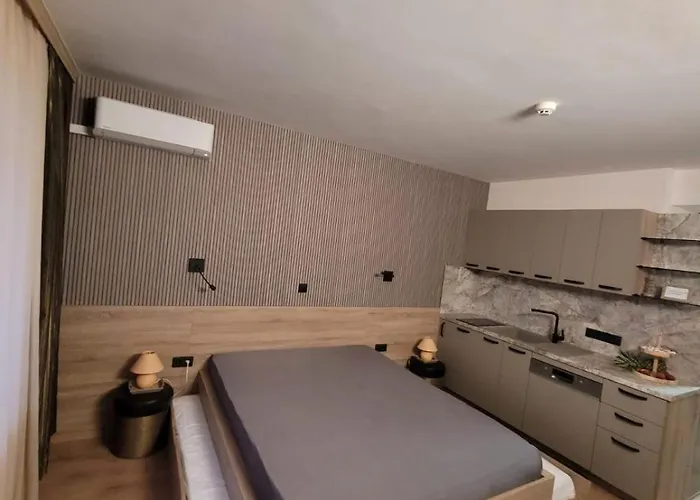 Joanna - Sveta Elena Saints Constantine and Helena